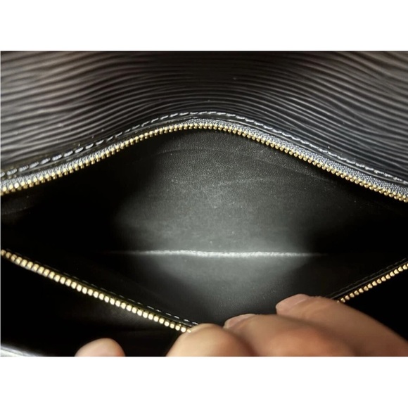 Louis Vuitton Black Leather Clutch with Gold Clasp - Picture 9 of 11